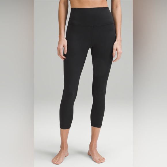 Lululemon Align Crops size 8 - Picture 1 of 3